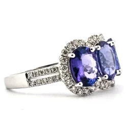 Bague en or blanc avec tanzanites et diamants