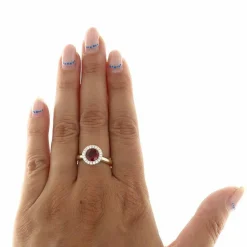 Bague en or blanc avec tourmaline et contour diamant