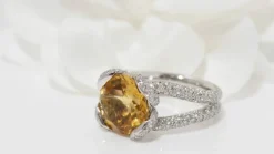 Bague en Or blanc, Citrine et Diamants