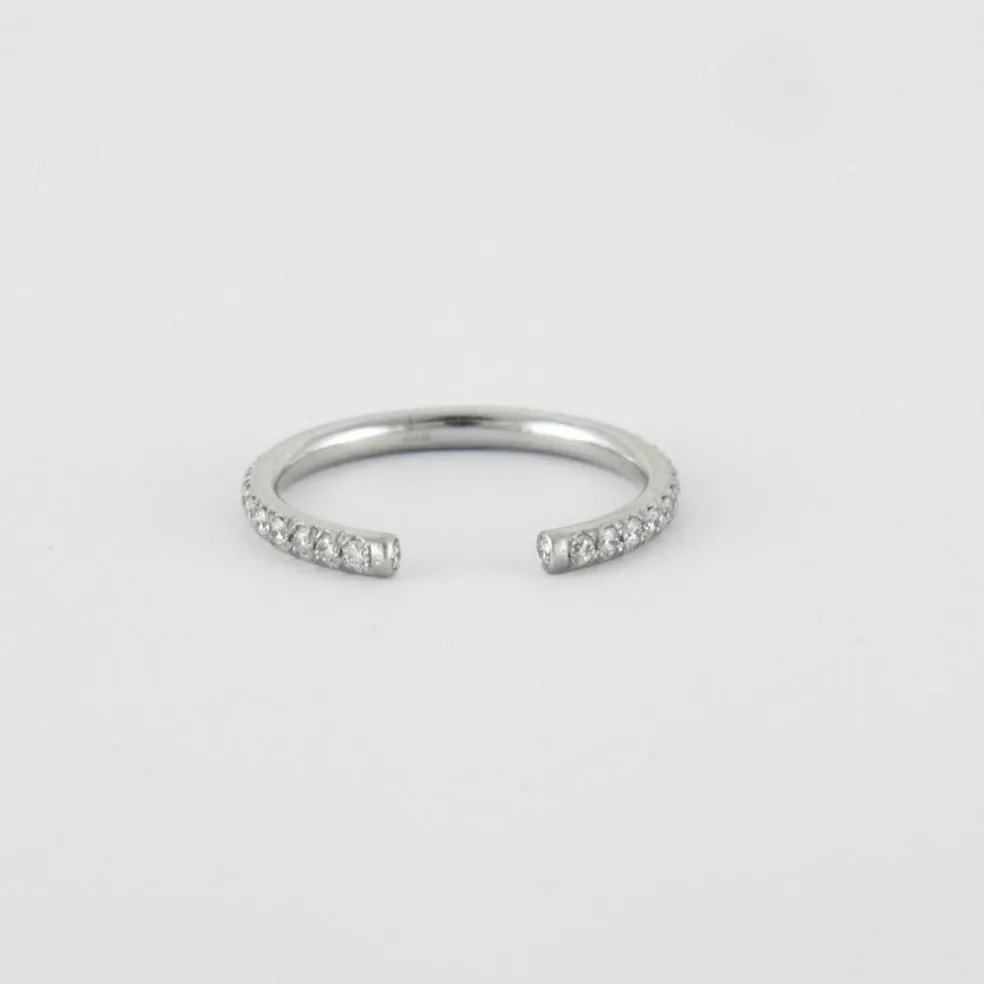 Bague en or blanc diamants