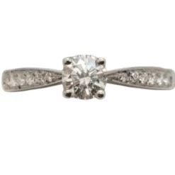 Bague en Or blanc diamants naturels