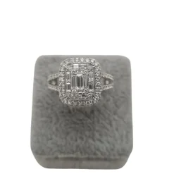 Bague en Or blanc diamants