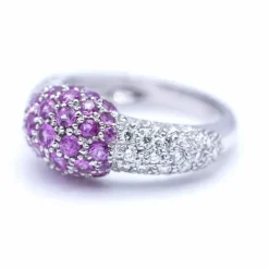 Bague en or blanc diamants et saphirs roses