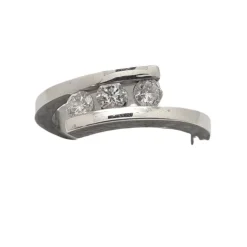 Bague en Or blanc, diamants