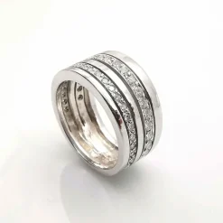 Bague en or blanc diamants