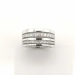 Bague en or blanc diamants