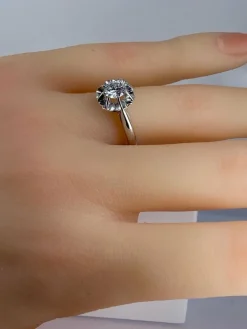 Bague en or blanc Diamant taille brillant