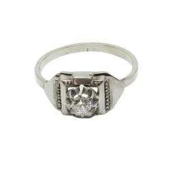 Bague en or blanc et diamant