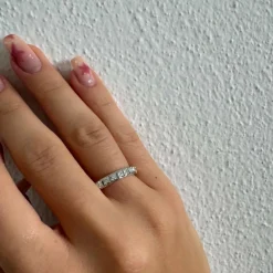 Bague en or blanc et diamants