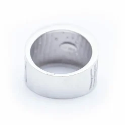 Bague en or blanc et diamants