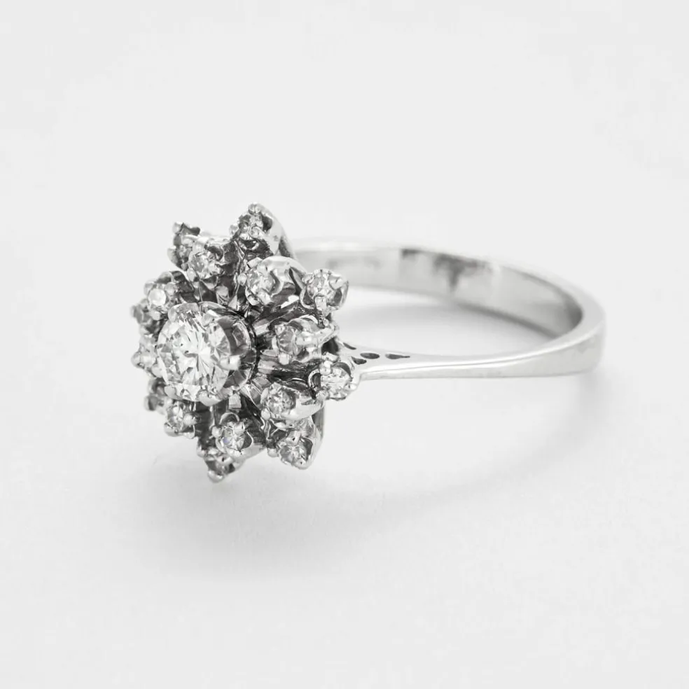 Bague en or blanc et diamants