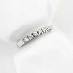 Bague en or blanc et diamant