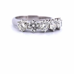 Bague en or blanc et diamant