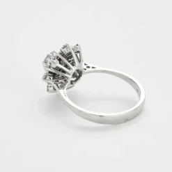 Bague en or blanc et diamants