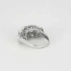 Bague en or blanc et diamants
