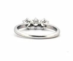 Bague en or blanc et diamants