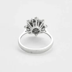 Bague en or blanc et diamants