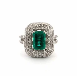 Bague en or blanc massif avec émeraude colombienne et diamants