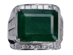 Bague en or blanc émeraude et diamant fantaisie
