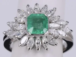 Bague en or blanc Émeraude et Diamant Marquise