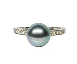 Bague en or blanc, perle de Tahiti et diamants