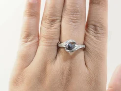Bague en or blanc, perle de Tahiti et diamants