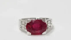 Bague en Or Blanc Rubis & Diamants