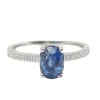 Bague en or blanc, saphir ovale et diamants