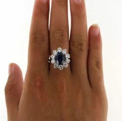 Bague en Or blanc, saphir, Diamants