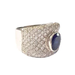 Bague en or du XXème siècle de style contemporain avec diamants et saphir