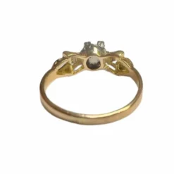 Bague en or et platine avec diamants