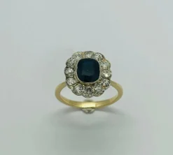 bague en or et platine avec diamants et saphir