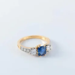 Bague en or et saphir