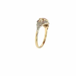 Bague en or gravée de diamants sans chaleur et rubis de Birmanie certifiés Belle Époque