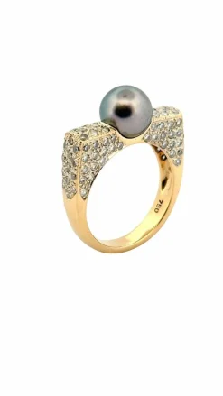Bague en or jaune 18 carats diamants et perle de Tahiti