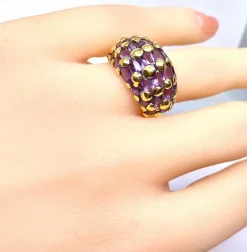 Bague en or jaune 18 carats sertie de 29 améthystes