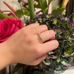 Bague en or jaune 18 carats avec diamants