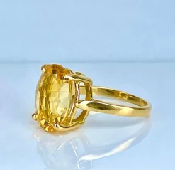 Bague en or jaune 18 carats et citrine