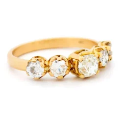 Bague en or jaune 18 carats avec diamants