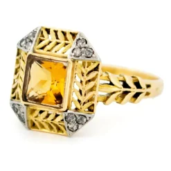 Bague en or jaune 18 carats avec diamants et citrine