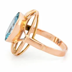 Bague en or jaune 14 carats avec aigue-marine