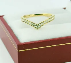 Bague en or jaune 18 carats et diamants