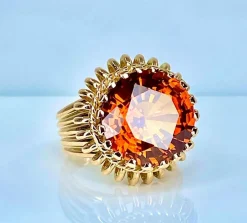 Bague en or jaune 18 carats et citrine Madère