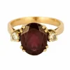 Bague en or jaune, grenat almandin et diamants