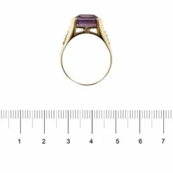 Bague en or jaune avec améthyste