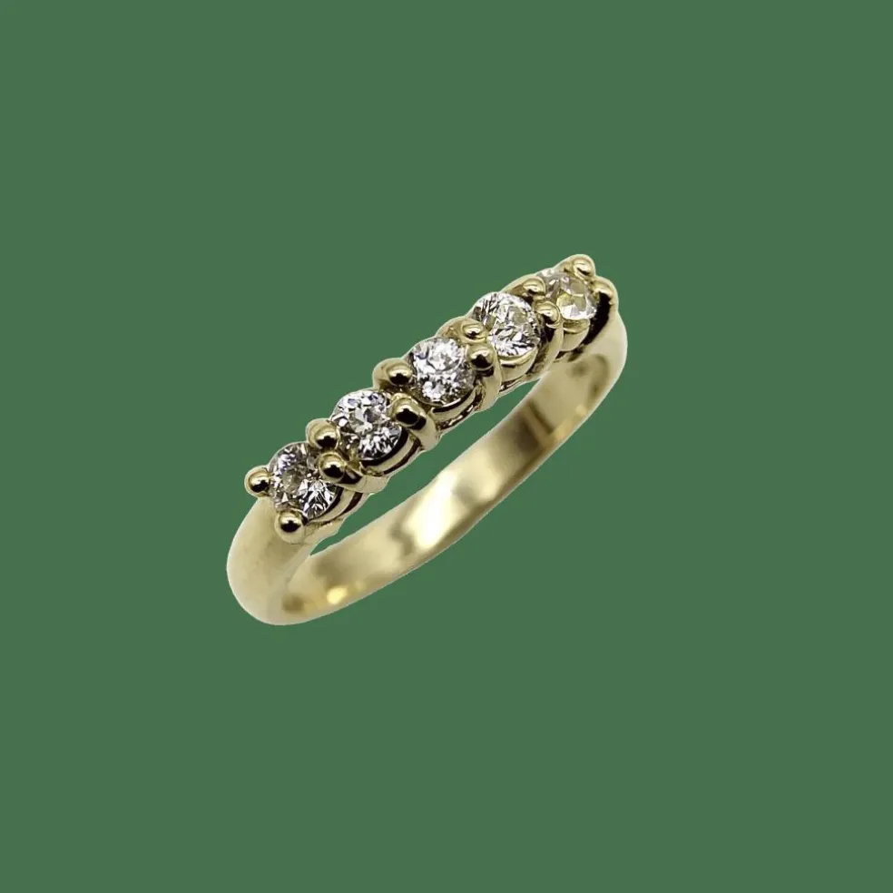 Bague en or jaune avec diamant taille européenne ancienne