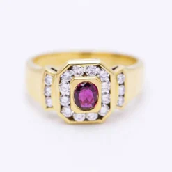 Bague en or jaune avec diamants et rubis