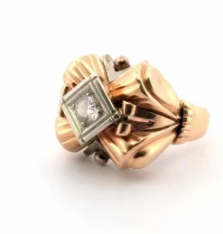 Bague en or jaune avec diamant central