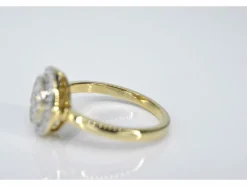 Bague en or jaune avec diamant