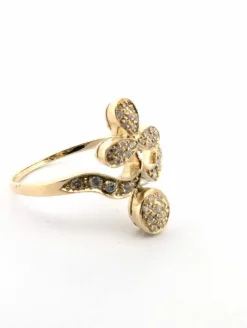 Bague en or jaune avec diamants